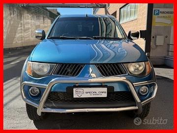 Mitsubishi L200 2.5 DI-D Doppia Cabina Automatica/