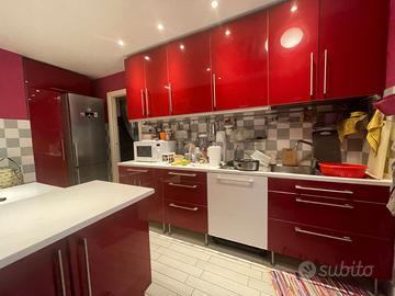 Cucina grande da smontare e ritirare a Roma Prati