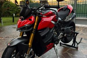Ducati Streetfighter v4s