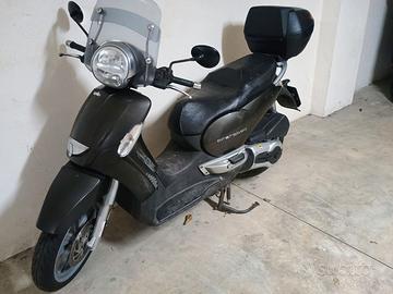 Aprilia Scarabeo 400
