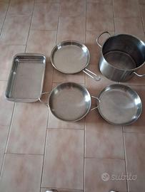 pentolame in acciaio