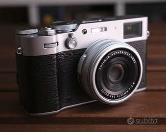 Fujifilm X100VI Argento