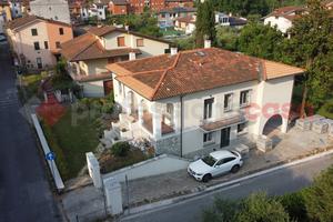 Villa singola Borgo a Mozzano [Cod. UM145GBVRG]