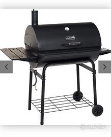 Barbecue nuovo a carbonella mai usato. 