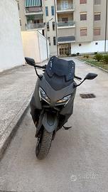 Tmax 560