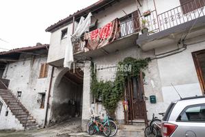 APPARTAMENTO SU DUE LIVELLI