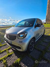 Smart fourfour 2017