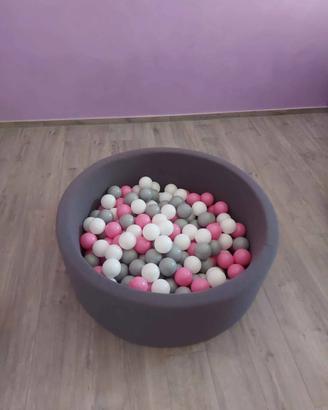 piscina con palline