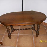 tavolino in legno ovale