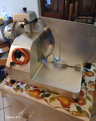 Affettatrice professionale 