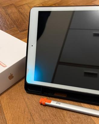 Ipad Wifi 8 Gen 32 GB con Penna