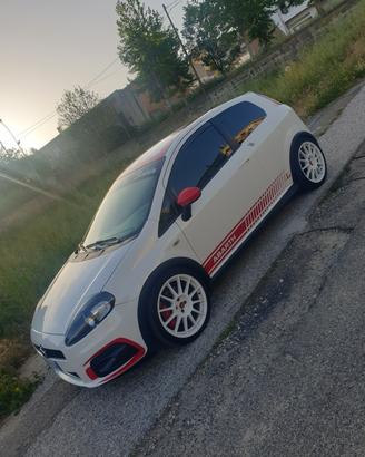 Fiat punto abarth 