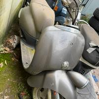 Honda shadow custom 90 vespa 98