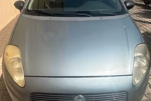 Fiat Grande Punto benzina colore grigio
