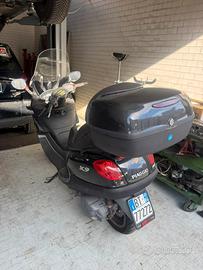 Piaggio x9 500