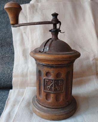 Macinino Vintage Tre Spade