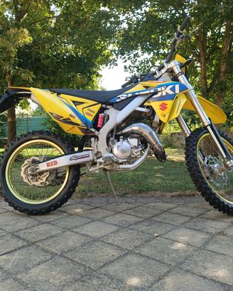 Suzuki Valenti 50 Racing 