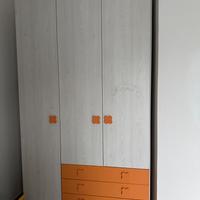 Armadio tre ante con cassettiera