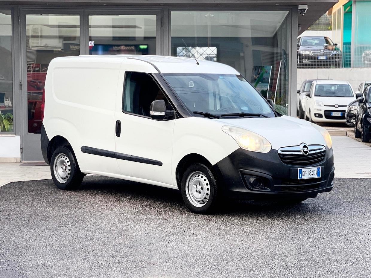 OPEL Combo Tour