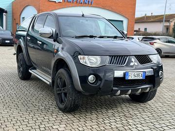 L200  guida a destra
