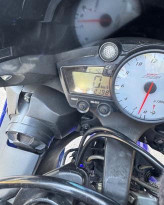R6 yamaha