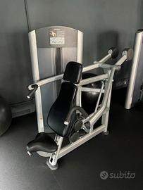 Life Fitness-shoulder press + row machine + leg ex