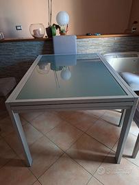 Tavolo allungabile in vetro