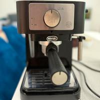 Macchina del caffè De Longhi Stilosa