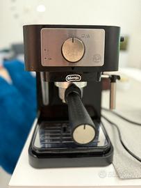 Macchina del caffè De Longhi Stilosa