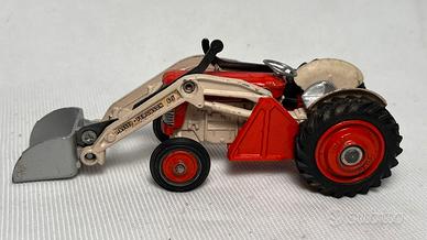 Corgi toys trattore Massey Ferguson 65