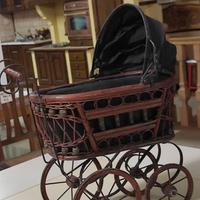 Carrozzina giocattolo vintage