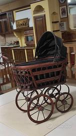 Carrozzina giocattolo vintage