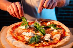 Attivita' avviata di pizzeria centralissima