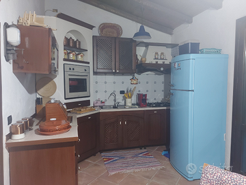 Casetta rustica con spazio esterno