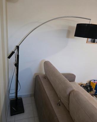 Lampada piantana ad arco