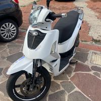 Kymco People 125 - 2013