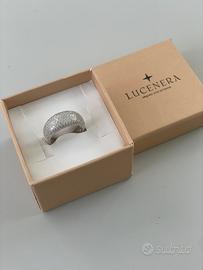 Anello a fascia in argento 295 e pave di zirconi