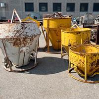 Benne varie per gru da mc 0,50 a 0,25