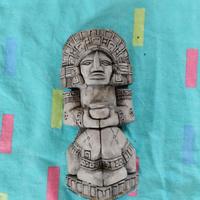 Statuina Maya in pietra