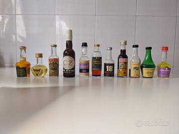 11 bottiglie mignon liquore anni '60-'80 - Lotto4