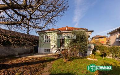 VILLA UNIFAMILIARE CON GIARDINO