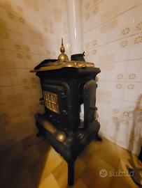 stufa a legna in ghisa