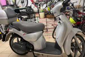 Aprilia scarabeo 100 4t