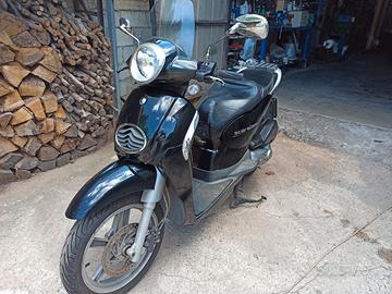 Aprilia Scarabeo 200 - 2012