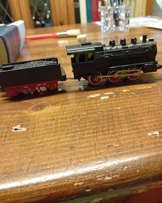Locomotiva a vapore della Lima Italia scala H0 