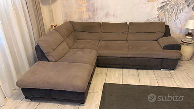divano angolare con penisola a sinistra 