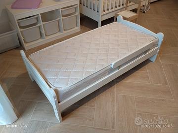 lettino montessoriano con materasso 
