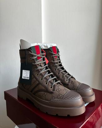 Stivaletti Gucci con monogramma GG jacquard