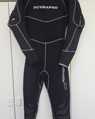 Muta sub semistagna taglia S unisex