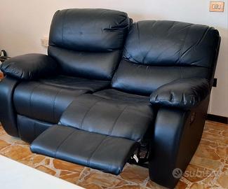 Divano due posti reclinabile, in eco pelle